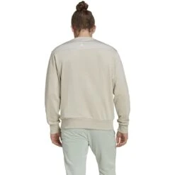 Adidas Essentials Brand Love French Terry Sweatshirt – Genderneutral Unisex -Sport 2000 Geschaft adidas hk0364 hk0364 model2