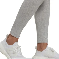 Adidas Future Icons Badge Of Sport Tight Damen 12 Adidas Future Icons Badge Of Sport Tight Damen -Sport 2000 Geschaft adidas hk0432 hk0432 model4