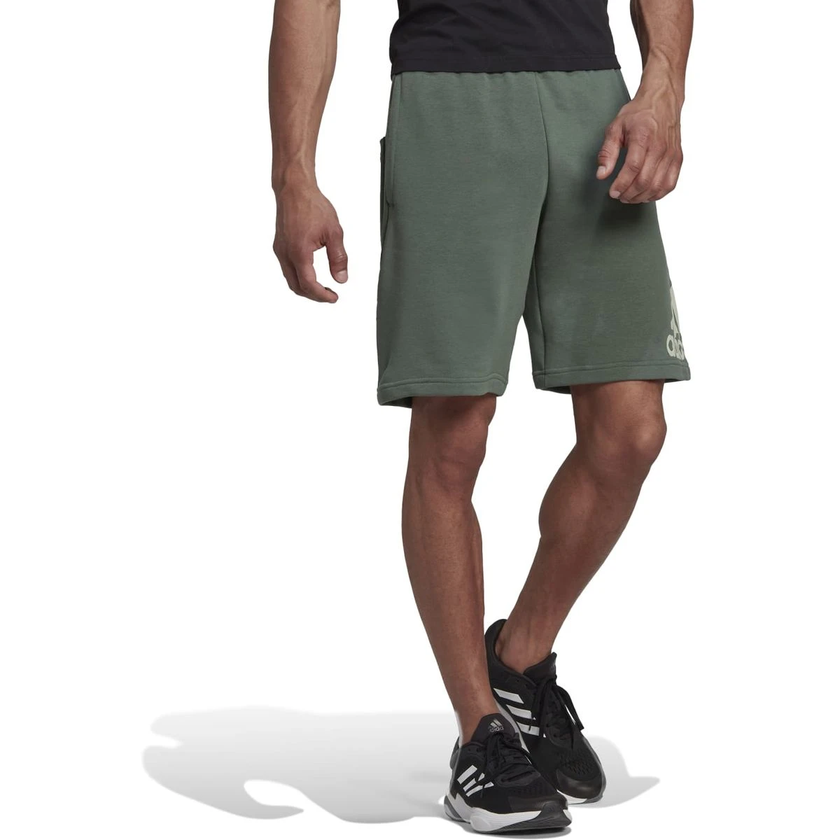 Adidas LOUNGEWEAR Must Haves Badge Of Sport Shorts Herren 2 Adidas LOUNGEWEAR Must Haves Badge Of Sport Shorts Herren – Bild 2