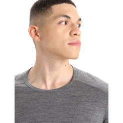 Icebreaker 200 Oasis Crewe Herren Unterhemd -Sport 2000 Geschaft icebreaker 104365 013 model4