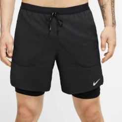Nike Flex Stride 7" 2-In-1 Herren Shorts -Sport 2000 Geschaft nike cj5471 010 model2