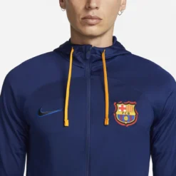 Nike FC Barcelona Strike Dri-FIT Herren Trainingsanzug -Sport 2000 Geschaft nike dh7651 492 model3