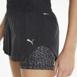 Puma RUN Marathon 2in1 Woven Short W Damen Shorts 11 Puma RUN Marathon 2in1 Woven Short W Damen Shorts -Sport 2000 Geschaft puma 521380 01 model4